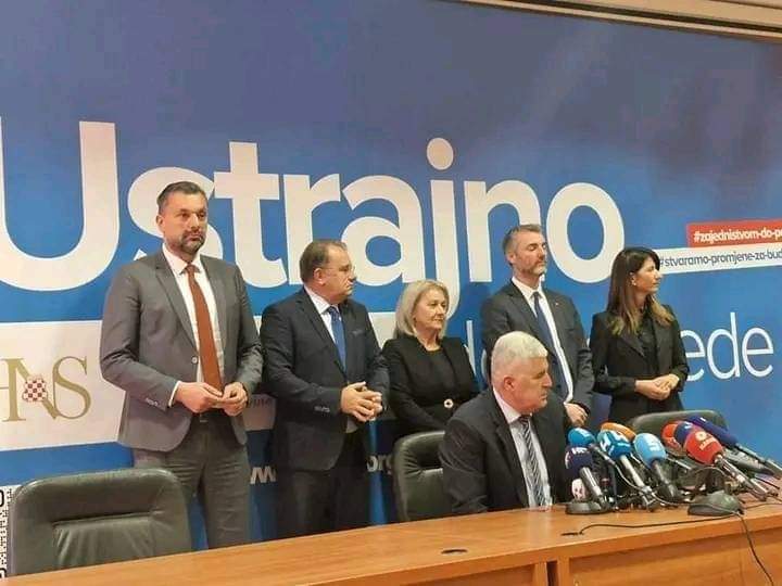 "Čović i Dodik će dobiti drugačije pregovarače."
-Hadži Elmedin Konaković

I uistinu, dobili su ih.