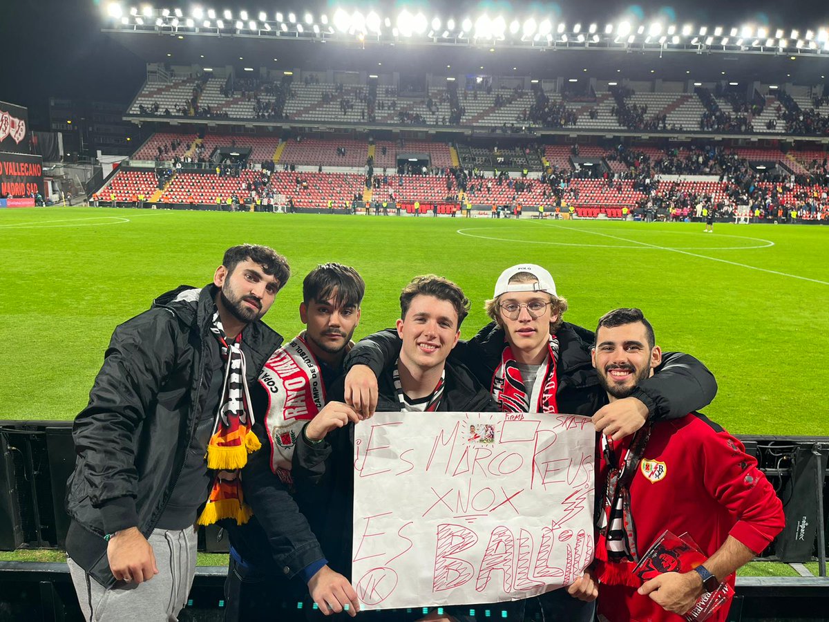 jorgeramaz11's tweet photo. Histórico lo de anoche, solo falto tu firma @ivan_balliu
#RayoVallecano #RayoRealMadrid #Balliu https://t.co/b8rKHNfUDr