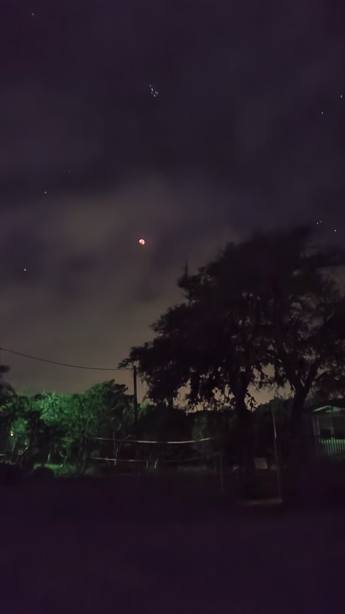 MrsAQuintero's tweet photo. Excited to share these shots I was able to take this morning, of the lunar eclipse, with my third graders tomorrow!
#NISDIgnited #beauty #spaceunit @NISDElemScience https://t.co/MssfOXzajJ