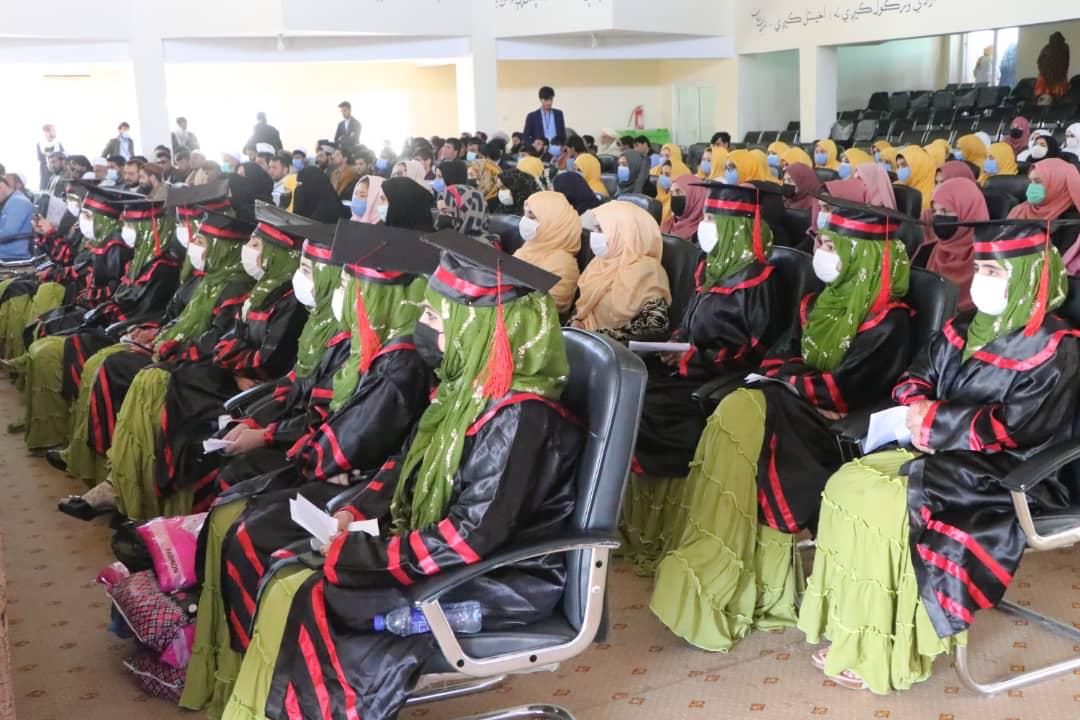 payf_official's tweet photo. [#EducateNation]

Afghanistan is Rising ✨

16 female students graduated in Physiotherapy I'm Paktia province of Afghanistan.

These graduates will contribute in the development of Afghanistan.

Girl's education should be promoted across the country. https://t.co/GEx4RibMjn