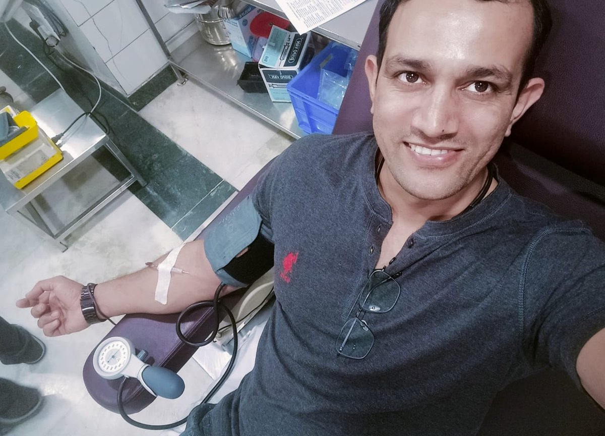 Delhi Police
❤️Ki Police

अग्रशेन Hospital में मरीज #Amit #Gupta को ब्लड की जरूरत पर एक मैसेज पर पहुंचे <a href="/DelhiPolice/">Delhi Police</a> के जवान <a href="/CopAmitphogat/">Amit Phogat</a> और 92 वा रक्तदान किया
सैलूट
<a href="/CPDelhi/">CP Delhi #DilKiPolice</a> <a href="/LtGovDelhi/">LG Delhi</a> <a href="/Ravindra_IPS/">Special CP Law & Order Delhi Police</a> <a href="/DelhiCopSatwant/">Satwant Singh👮🏻‍♂️</a> <a href="/PrashantInsp/">Îñsp Prashant</a> <a href="/CopAmitphogat/">Amit Phogat</a> <a href="/sumannalwa/">Suman Nalwa</a>  <a href="/DPJivandayini/">दिल्ली पुलिस जीवनदायिनी</a>