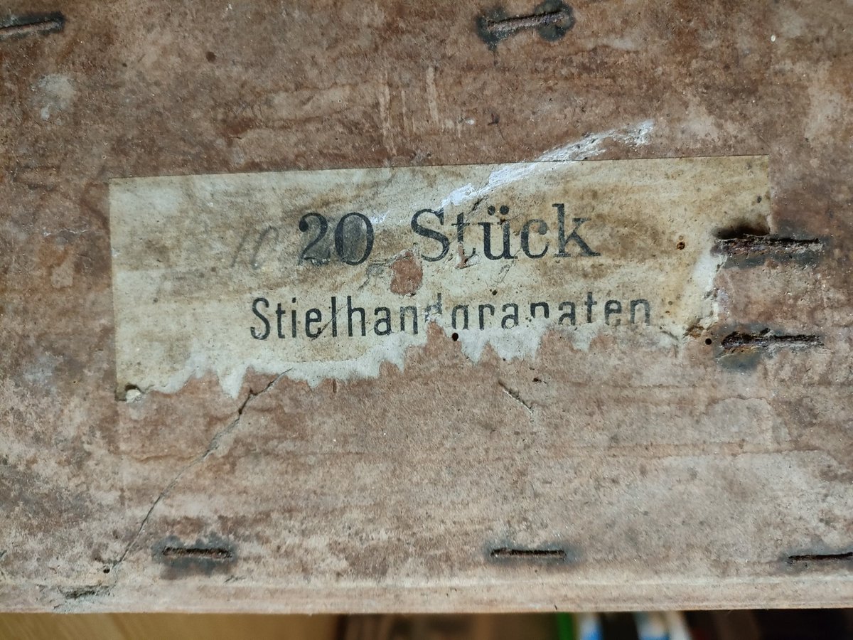 Calling on experts <a href="/PikeGrey1418/">Nicolai Eberholst (Pike Grey 1914-1918)</a> 
Found this M17 Stielhandgranate box in the grandparents house, Trentino, but I can't find any matching one online. The back is more damaged but I see "[]Wollersd[]", maybe Wollersdorf?