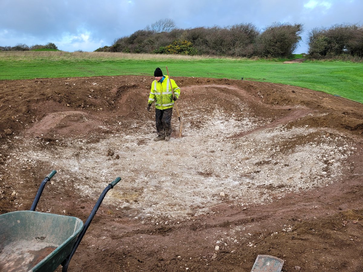 DuraBunker's tweet photo. 4 sites on the go this week - start of next phase @LinksGolfSussex completion of all greenside bunkers @DykeGolfClub1 &amp; @SMRGC_golf &amp; finish of phase 1 @ Ross on Wye GC  #sillyseason #lovinit #bunkerreno #designandbuild #managedcontracts #flexibleaaproach @EIGCA @greenkeepingmag https://t.co/uL0gu8pGh4