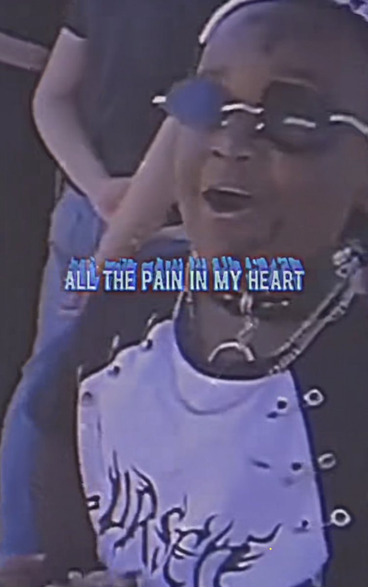 RealCodeRed's tweet image. When you send a friend a heartfelt message and they just heart it and never reply 😢😂💔