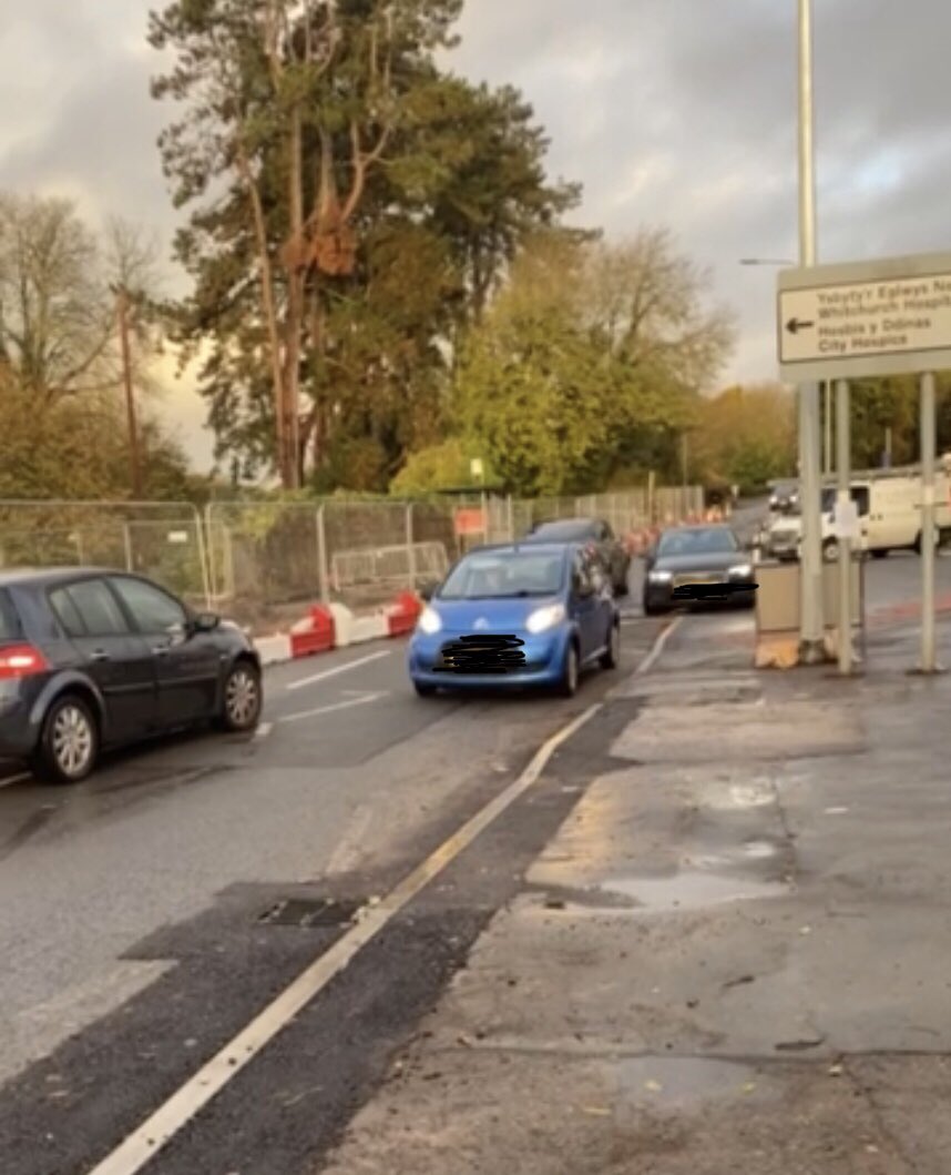 Save the Northern Meadows 🍃💚🍃 (@cardiffsave) on Twitter photo So many safety problems this am due to <a href="/VelindreMatters/">Velindre Matters</a> it’s a Twitter thread
Please will someone sensible say to <a href="/VelindreTrust/">Velindre University NHS Trust</a> building on the Northern Meadows is too dangerous, too expensive, too damaging to green space and wrong clinical model.
First up - traffic chaos 1/- So many safety problems this am due to <a href="/VelindreMatters/">Velindre Matters</a> it’s a Twitter thread
Please will someone sensible say to <a href="/VelindreTrust/">Velindre University NHS Trust</a> building on the Northern Meadows is too dangerous, too expensive, too damaging to green space and wrong clinical model.
First up - traffic chaos 1/-