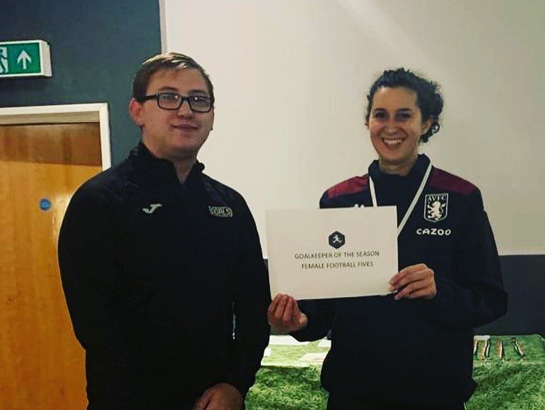 FemaleFootballFives tweet media