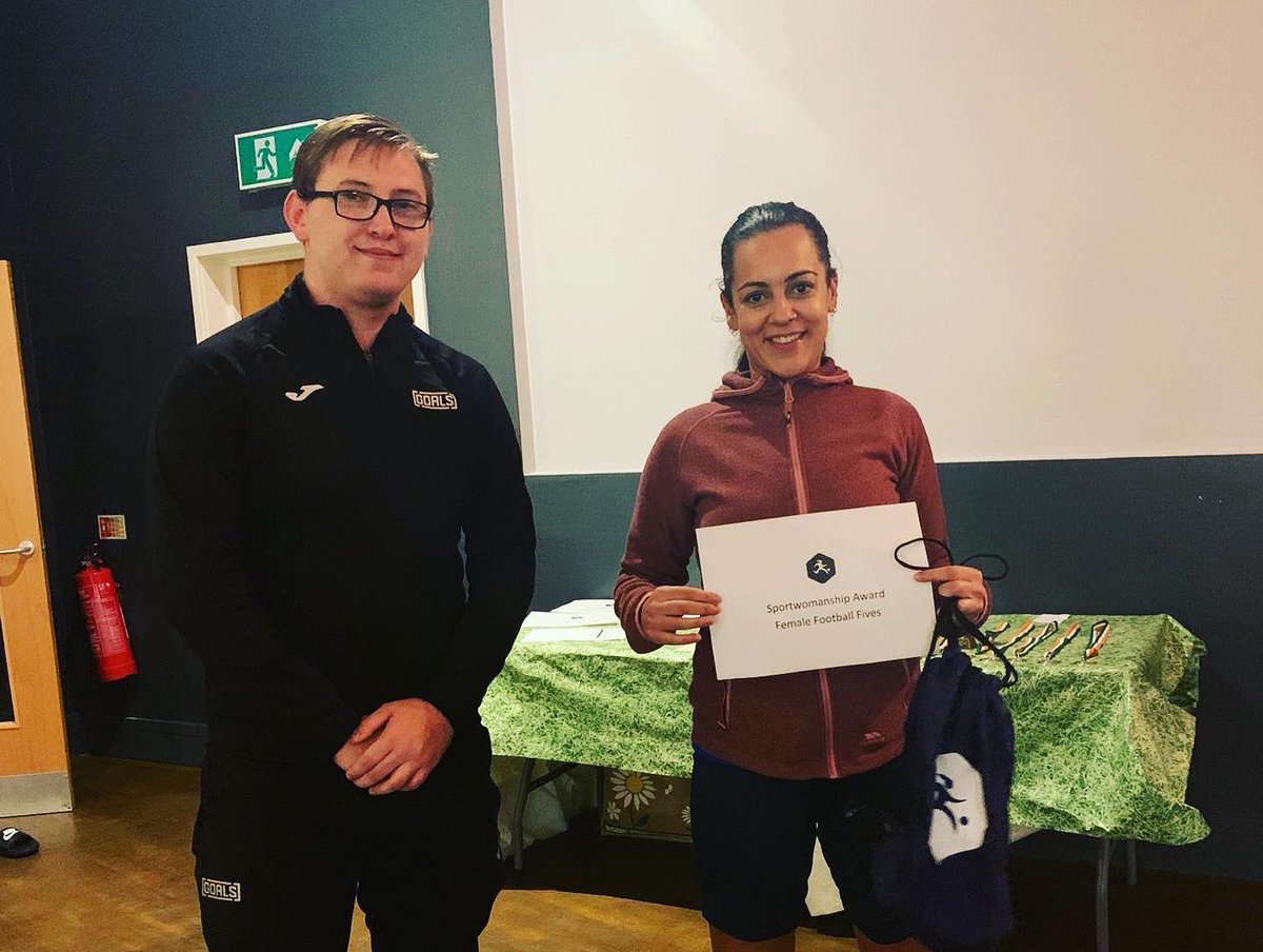 FemaleFootballFives tweet media