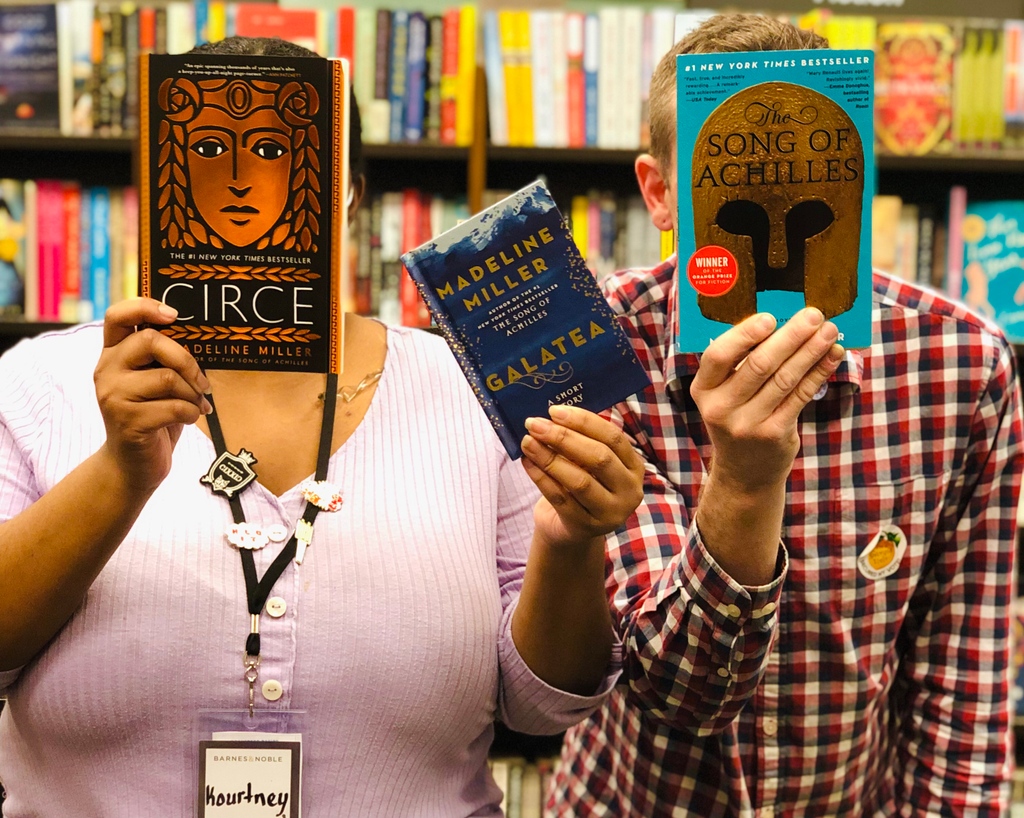 "I always feel like as a reader, I always want to go in ready to be changed, ready to be transformed by what I'm reading...that's what I love about books, they work on you kind of like magic."-Listen in to Madeline Miller+Poured Over Podcast+<a href="/miwamesser/">Miwa Messer</a> <a href="/eccobooks/">Ecco</a> <a href="/thebookgrp/">The Book Group</a>