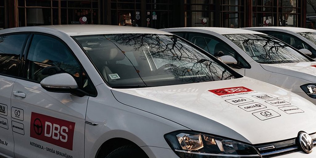 brewersofeurope's tweet photo. Safe driving saves lives.
In ๐ฑ๐ป @AldarisAlus partnered with the Safe Driving School to deliver a yearlong campaign to raise awareness of unsafe behavior & share advice on safe driving. Its non-alcoholic beer 'GO' is a safe alternative
#EUBeerPledge #SMART @ETSC_EU @CarlsbergGroup https://t.co/1Oq8Vwm0D6