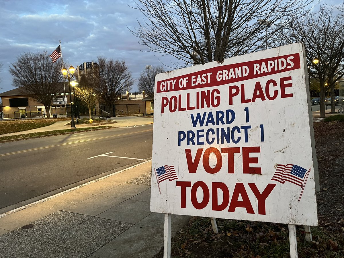 There’s nothing like a November General #ElectionDay. Hats off to those with a long day/night ahead to make democracy function - election workers, clerks, campaign staff &amp; vols, press - and to all those who VOTE!