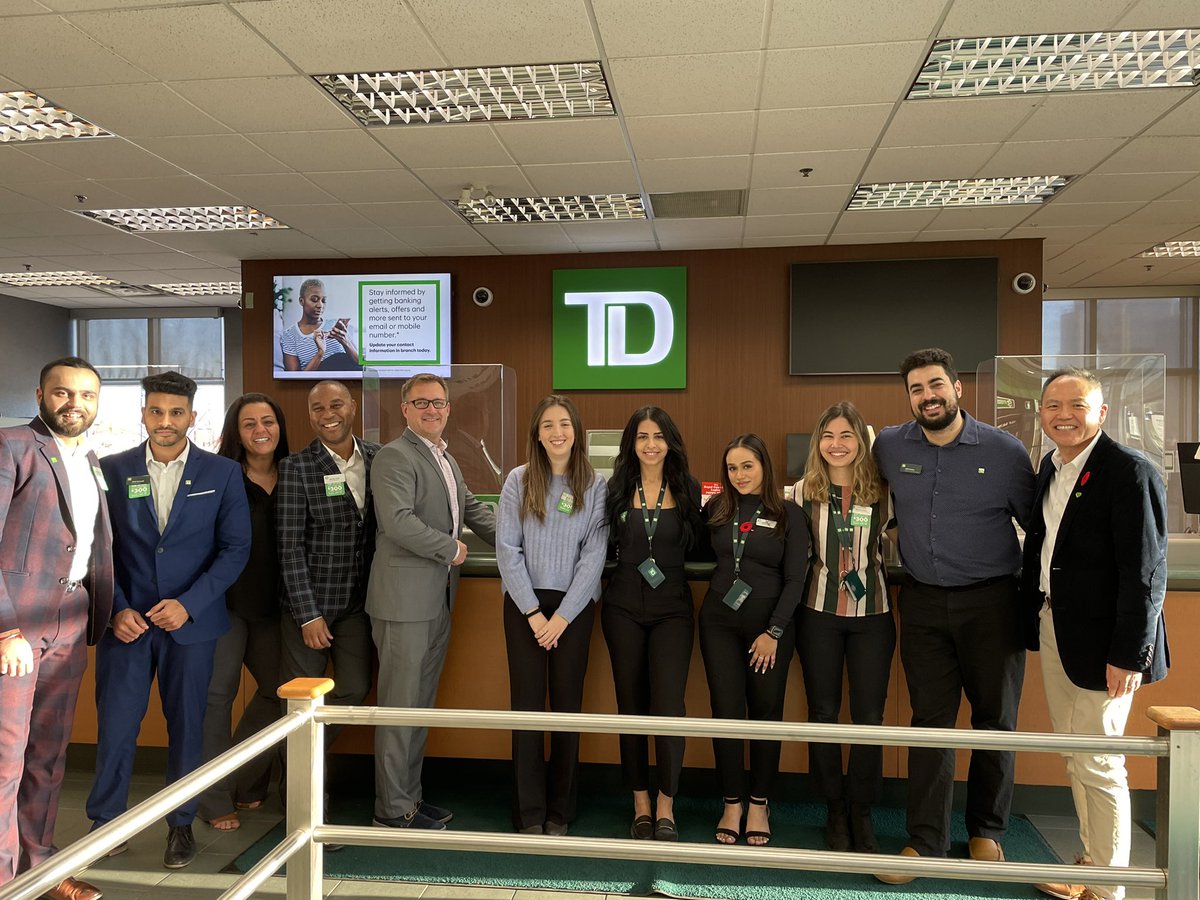 Tour de Toronto East - Day 3.  Another amazing day meeting colleagues at Queen/Logan, Canary, Queen/Lee, and Leslie/Lakeshore.  #highenergy #ouryear <a href="/MushtakN_TD/">Mushtak Najarali</a> <a href="/daxtoews01/">Dax Toews</a>