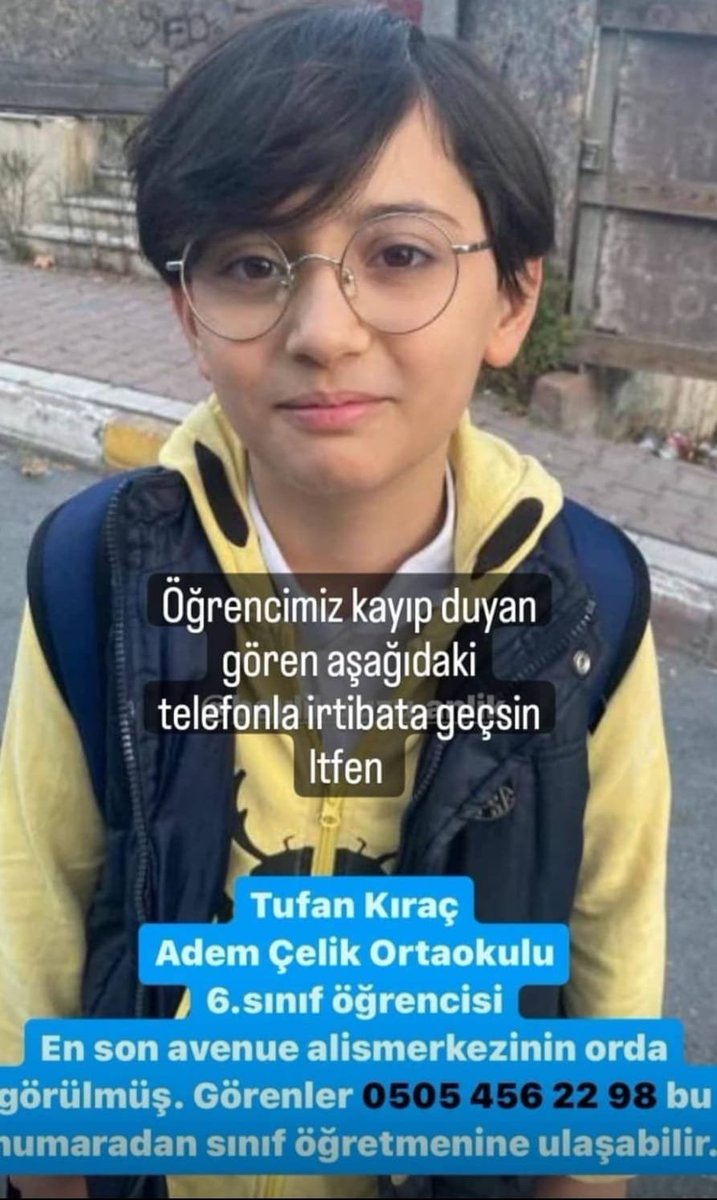 En son İstanbul Beykentte görüldü. Gören ve birşeylerden şüphelenen varsa en yakın karakola gidip bildirsin . Lütfen yayılsın bu kayıp ilanı .Telefon no su resimde mevcut...