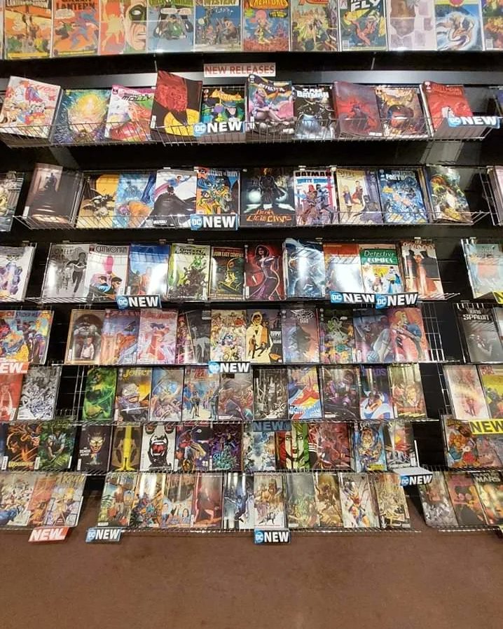 ChaosCityStA's tweet photo. It's Tuesday and you know what that means....Comics comics and more comics, all brand new ready for you beautiful people. Tomorrow you'll see Lucky as I'm stuck home with back pain๐ฅบ
#mewcomics #comicstoread #whatsnew https://t.co/S3uxCcGW7T
