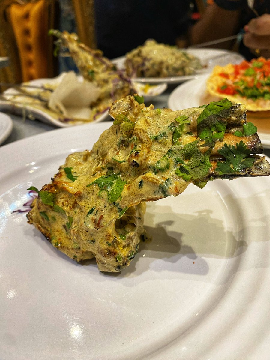effwrites's tweet image. A late-night dinner that was worth the wait! Every visit here has been just sublime. 

Ginger and Lime Refresher 
Murg Zafrani Tikka
Mutton Barra Chops 
And of course, the Butter Chicken
