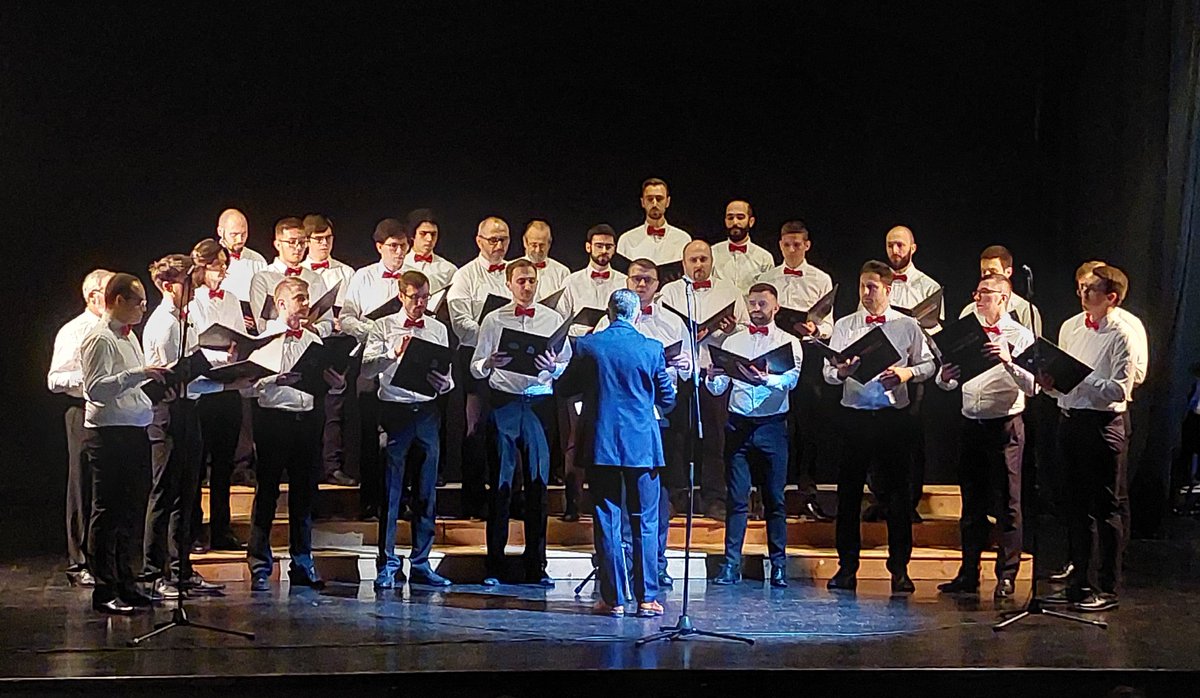 AKMUZFER's tweet photo. 🥰 Gostovali smo 5. i 6. studenog 2022. u Ivancu na 45. obljetnici Zbora KUD-a Rudolf Rajter
🥳 Dugo ćemo pamtiti zajedničko muziciranje i veselje sa zborom domaćinom https://t.co/xAnQsJ99Zg