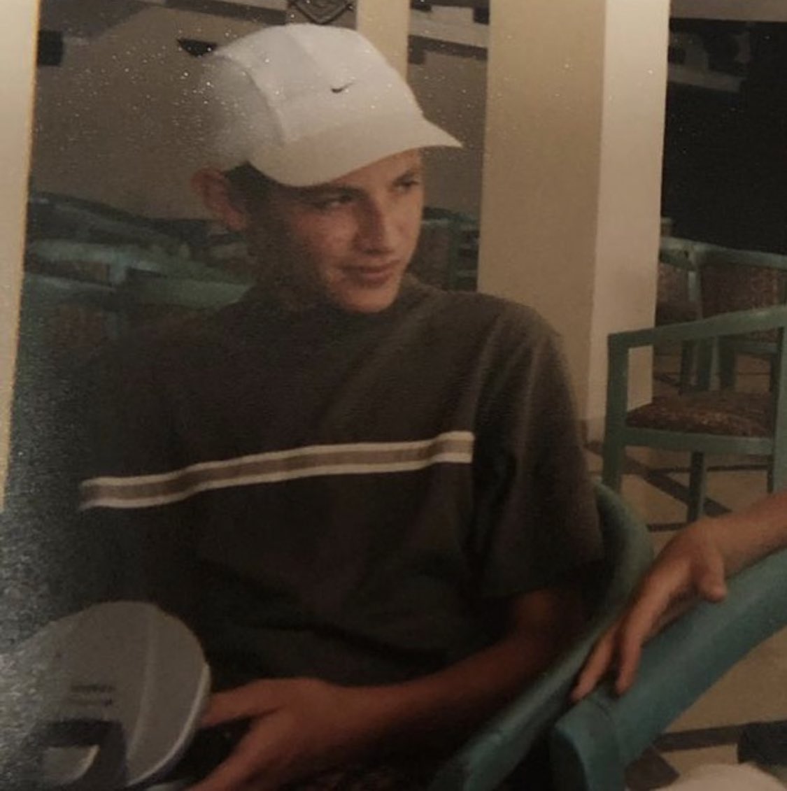 djsnake's tweet photo. Young Snake 1999 https://t.co/95djzVpVe9
