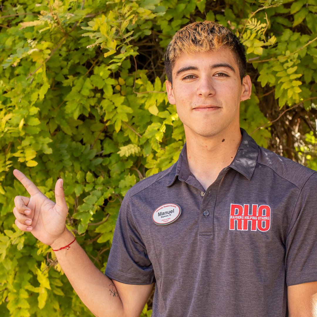 I'm Manuel Maitin and I am the Health and Wellness Committee head. I'm an English major and I’m a senior. I'm looking forward to meeting new people as we volunteer and help others.