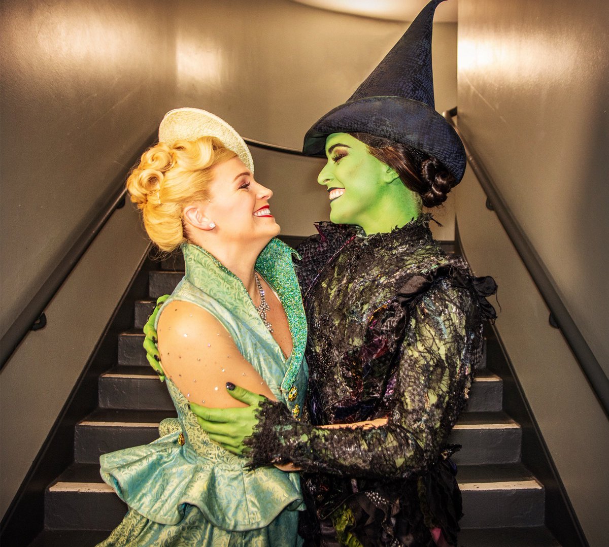 luciejones1's tweet photo. Goodbye Yellow Brick Road 💚

Final performance as Elphaba- March 5th, 2023. This role was my dream. I’ll never forget my time at the Apollo Victoria playing alongside this incredible human, who I will forever cherish as a gift of a friend. 
(1) https://t.co/6oIXkEEwst