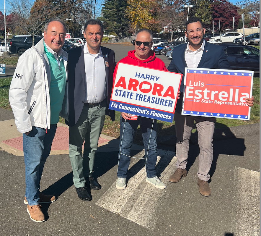 Ran into former House Minority Leader Larry Cafero  and Luis Estrella running for State Rep in Norwalk! 
Let’s go Luis! <a href="/NorwalkRTC/">Norwalk Republicans</a>