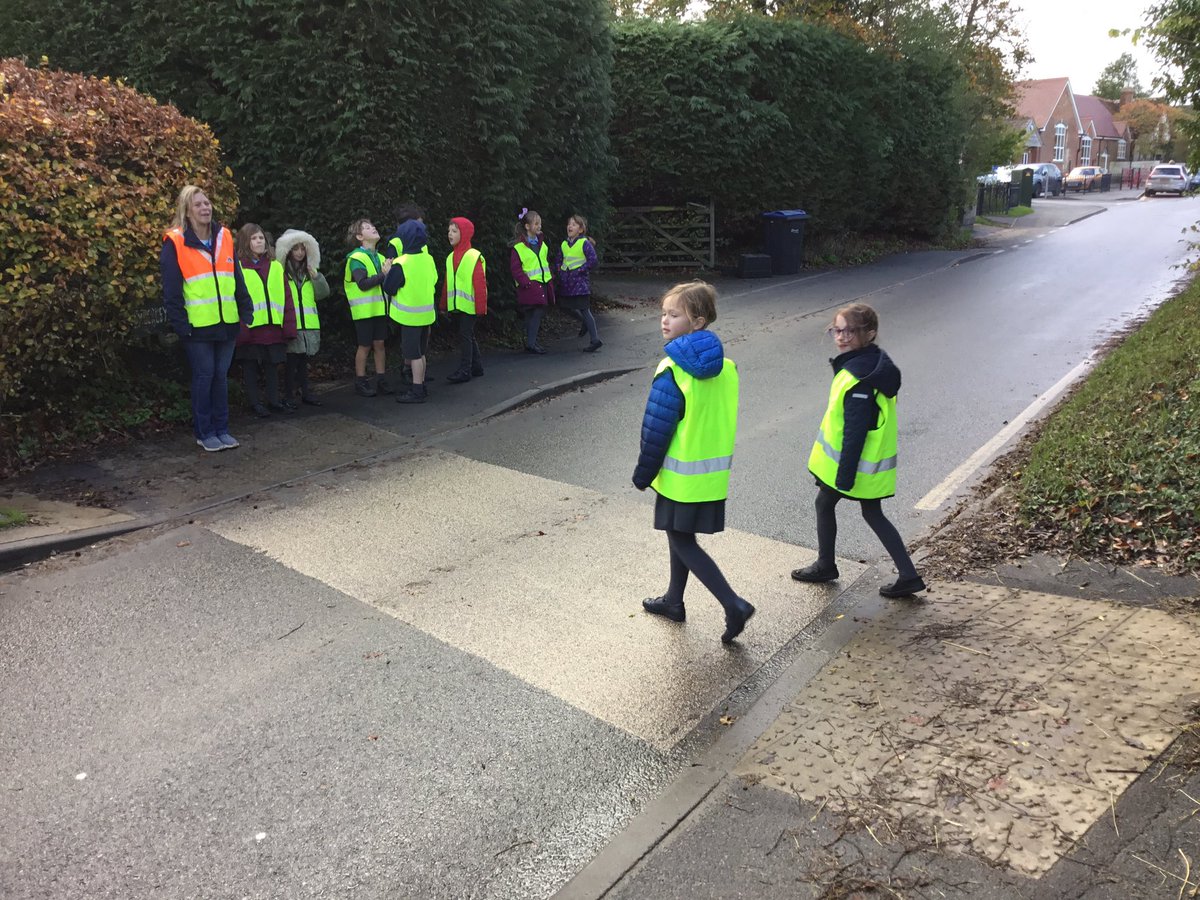 MrsBarratt tweet media