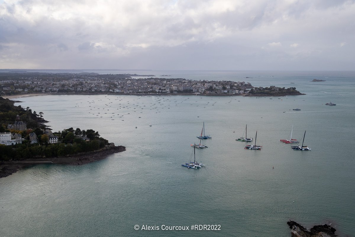 routedurhumENG's tweet photo. [(RHUM LOCKS⛵️)]

A seagull's view of #SaintMalo, the village of the #RDR22 and the @Ultim32_23 , @ImocaGS , @oceanfifty , @AssoClass40, #RhumMono and #RhumMulti awaiting the Start tomorrow at 14:15! https://t.co/NgwX587A3b