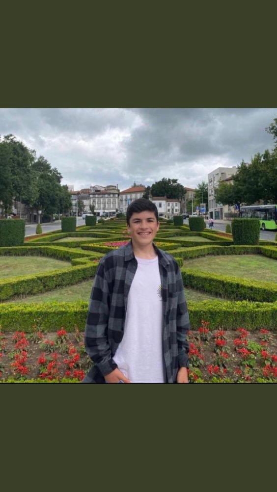 Ate no bar da secundária se faz história