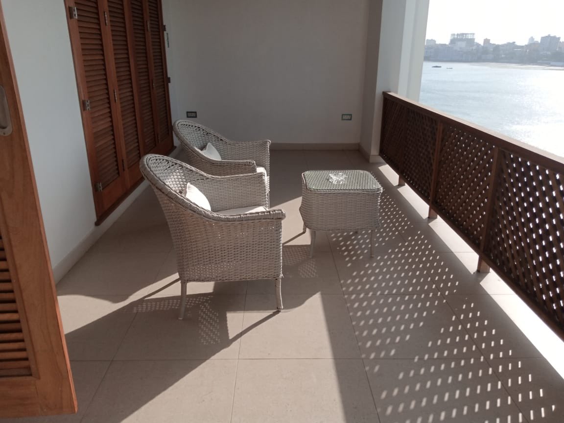 Asmali77's tweet photo. As you book your holiday breaks, check out this gem of a place. It’s amazingly beautiful and has great views and brilliant customer service. #TheWaterfrontResidency, Nyali, Mombasa. Call 0745 722 344 to book and more info. @farhiyaabass @AsmaliMedia https://t.co/2fKsBULW7A