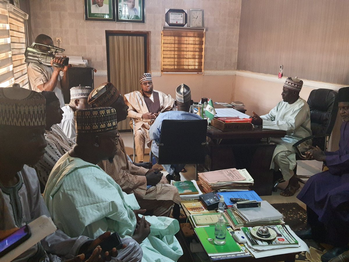 absmag's tweet image. Yesterday I reported to my new office as the Commissioner for Information and Culture. I immediately went on a visit of the media houses, Kebbi TV and Kebbi Radio to have a better understanding of their operations and get to know their management and staff.