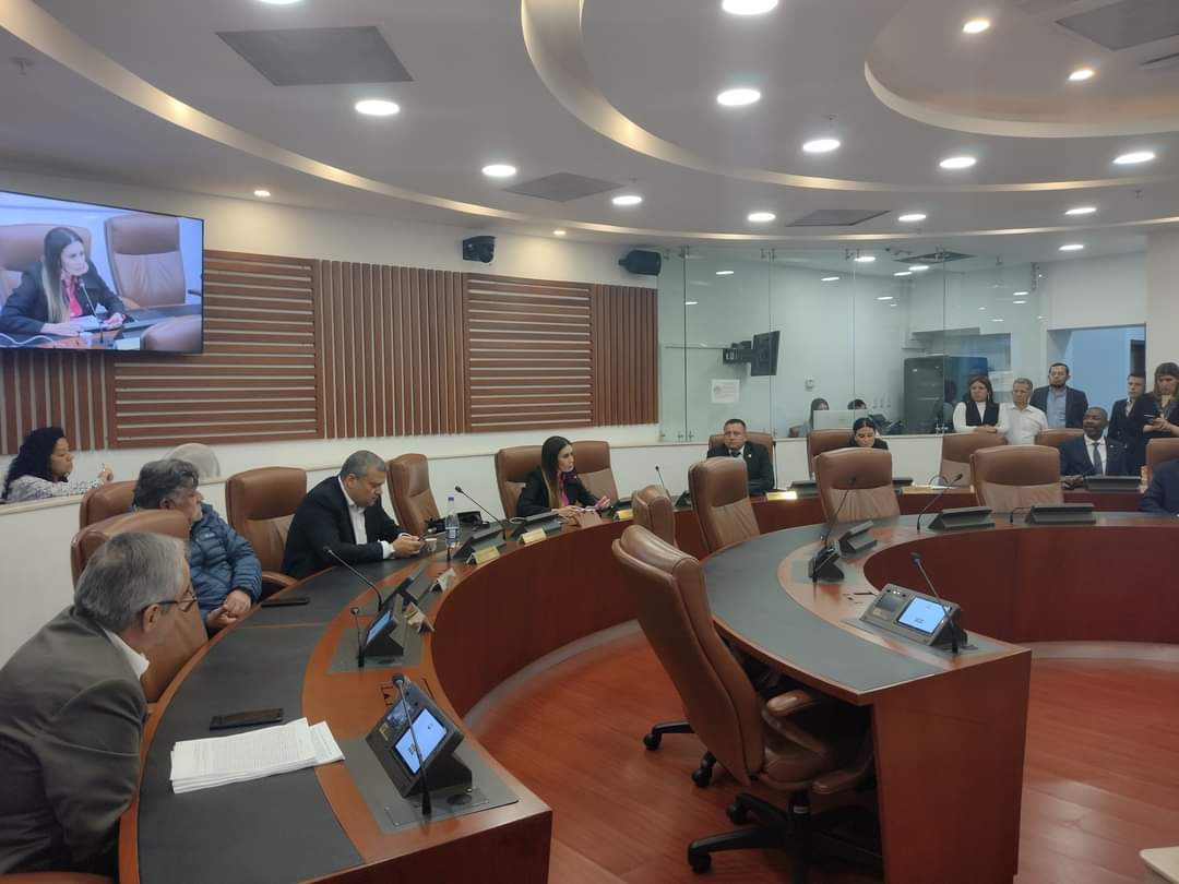 ComLegalCuentas's tweet photo. 📣 Desde la Comisión Legal de Cuentas de la Cámara de Representantes 🇨🇴 trabajamos por el país. https://t.co/dnjzTGUbHG