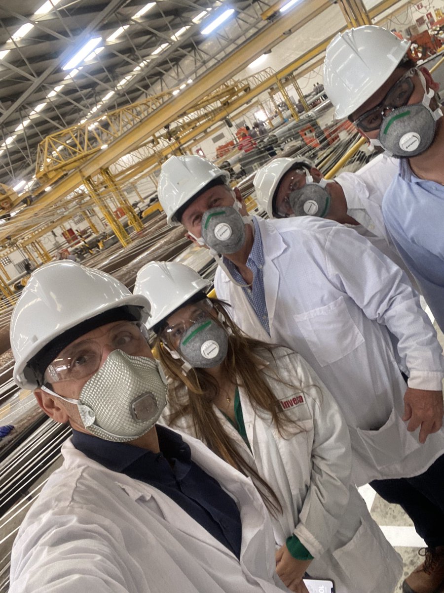 AlejoOlaya's tweet photo. Visitamos la planta de producción de #INVESA nuestro afiliado @ANDI_Antioquia increíbles la amplia gama de productos de mano factura nacional innovadora para el Agro (fertilizantes, abonos), la industria y la decoración. 👏🏻 https://t.co/2QQbk7Xxds
