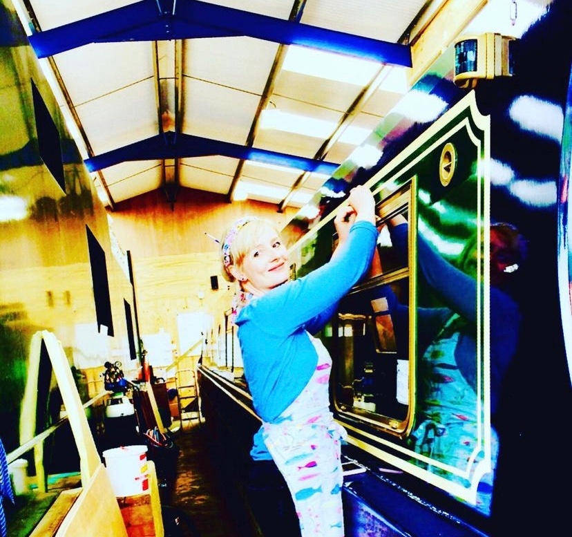 KingsgroundTiff's tweet photo. The lovely Norwood is looking for a new adventure! Come and join the Kingsground Ⓡ family tree 🌳 we can’t wait to meet you! Head over to ABNB 👑 https://t.co/oXBRvaJMSV #kingsground #lifesbetterbywater #boatsthattweet https://t.co/VKDLal9RrW