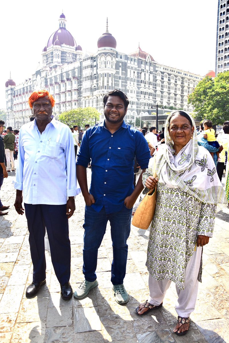 Inhi se hain or inhi k liye hain❤️❤️❤️
#parents #mom #dad #familytrip #mother #father #mumbai #tajhotelmumbai