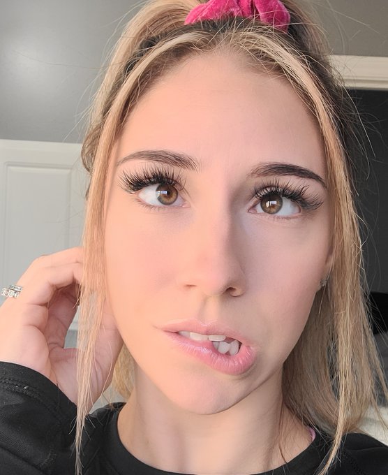 TW Pornstars - ScarletteD - Manyvids & Onlyfans. Pictures and videos