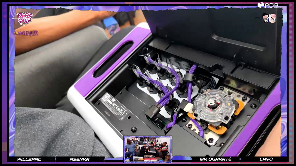 mrquarate's tweet image. JEU CONCOURS ULTIME #RAGEQUIT Gagne le meilleur stick🕹️du monde : LE VICTRIX PRO FS FIGHTSTICK🤩

➡️Finition haut de gamme aluminium extrudé + découpe au laser😍
➡️Boutons Sanwa
➡️Sortie le 01/12 (399€)

Pour participer : RT &amp;amp; Follow @VictrixPro @GDorison
 &amp;amp; moi

TAS 15/11/2022