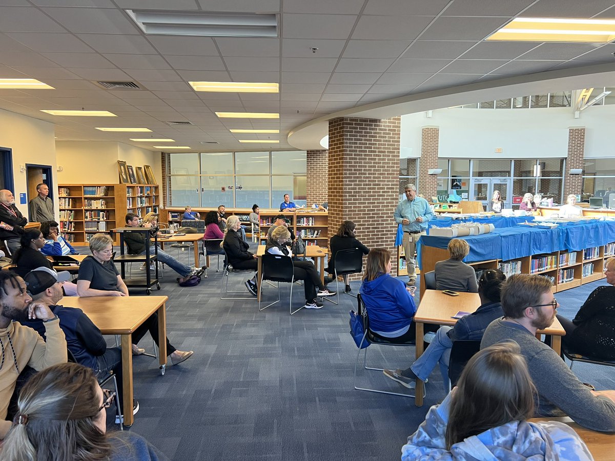 QBAP_Glenn's tweet photo. Another opportunity to reflect, develop, and get better!!! Great morning pt2 sessions with our staff…Don’t forget to #VOTE #Engagement @Ragsdale_RHS @GCSchoolsNC @WhitneyOakley93 @GetSmartEdu #JGibson #CDunlap https://t.co/5hDg0Z1buE