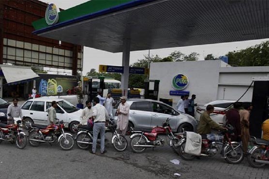 پٹرول اور ڈیزل کی قلت، خبریں بے بنیاد ہیں، ترجمان وزارت توانائی #fakenews #petroleum #oilshortage #pakistan urdu.dunyanews.tv/index.php/ur/F…