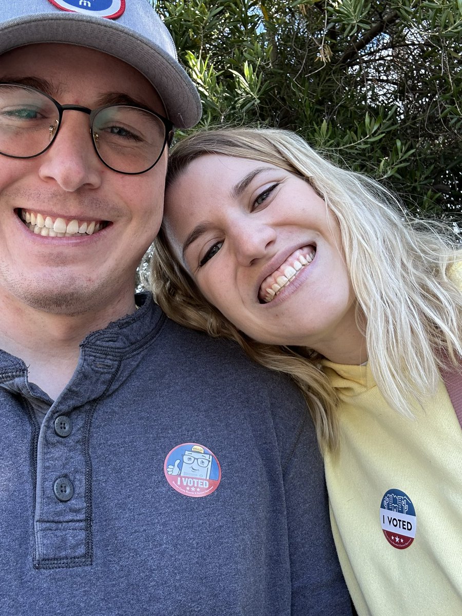 SNBayless's tweet photo. #GoVote https://t.co/Do1VfNE7rX