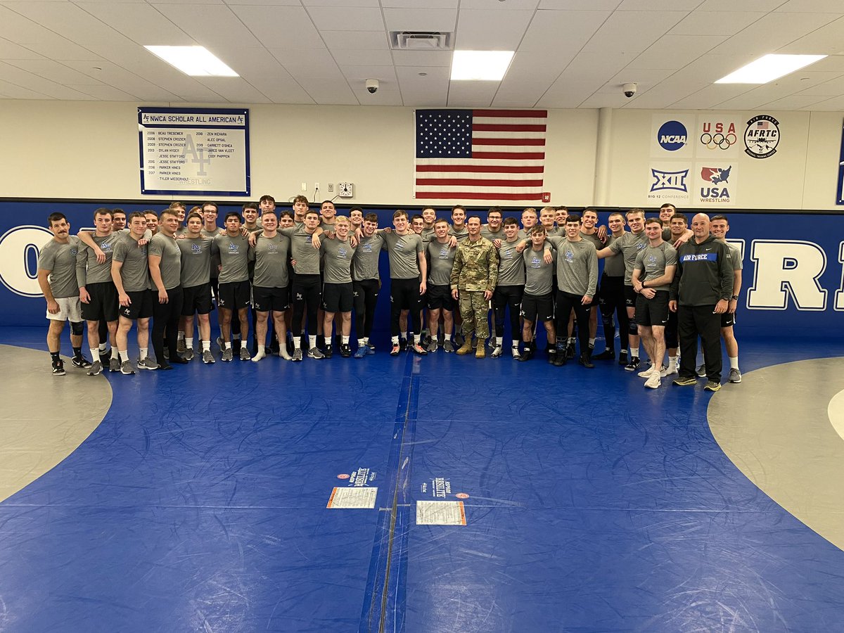 Big thanks to our Commandant Brig Gen Paul Moga for stopping by practice yesterday! “Go until you run them out of gas or bullets!” #ToughAF