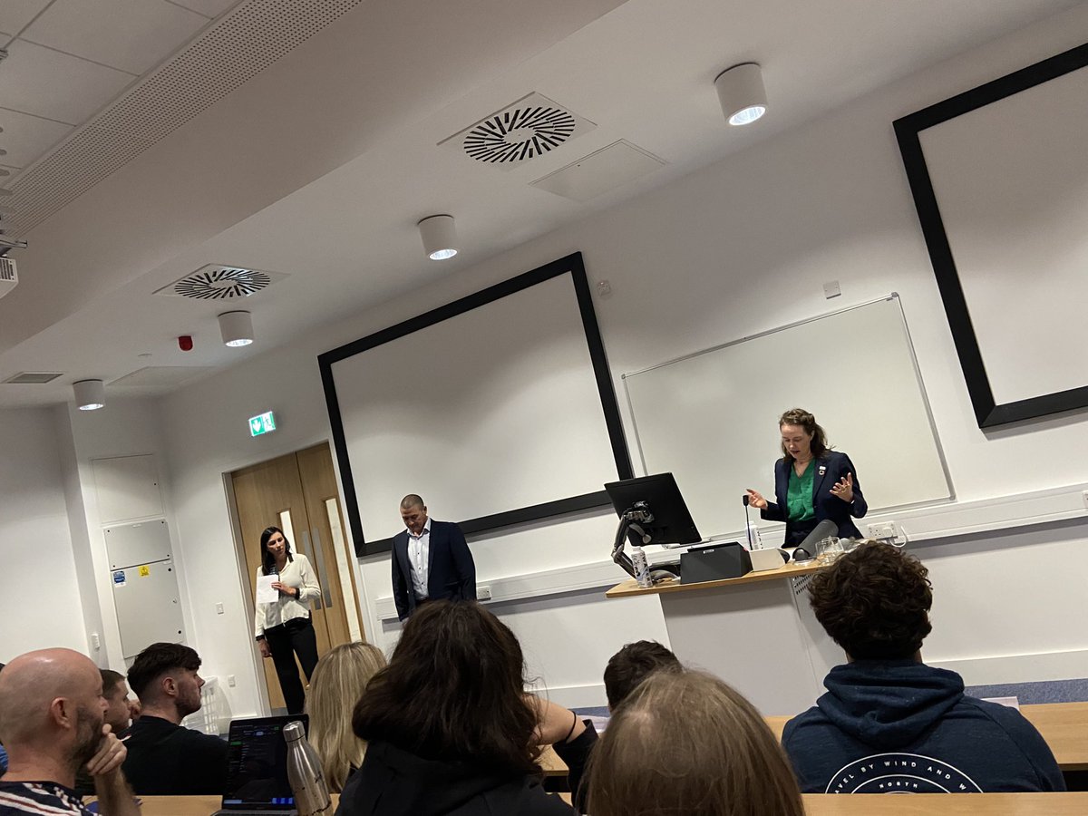 Nice to be referred to as the future 😁 <a href="/SDGliteracy/">SDGliteracy</a> think they are addressing the undergrads in the room thanks <a href="/alacoqueMc/">Alacoque</a>  and <a href="/OliviaMFreeman/">Olivia Freeman</a> for bringing in  <a href="/nemodfb/">Neil McCabe</a>