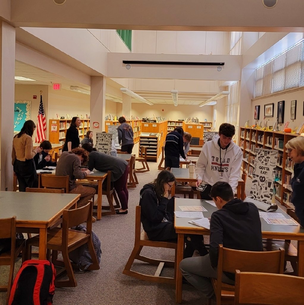 TriadHighSchool's tweet photo. All of our Consumer Education classes participated in a budget simulation Monday. Thank you to the community volunteers that brought in the real life financial situations for our students to try and budget their way through.
#reallifeskills #financialsense 💲 https://t.co/WdvK05iyri