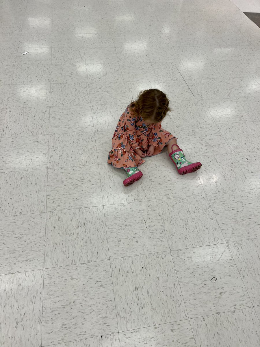 k8woosley's tweet photo. Shopping with a 2 year old requires frequent breaks https://t.co/l4fa8MAiB1