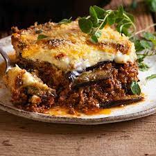 DrAmyBurns's tweet photo. I must be crazy to have chosen Moussaka as Meat vs Veggie taste challenge next week @FACTS @UlsterBizSchool #InsightEvent The Boss is Greek! All my creditability will be lost if I fail converting carnivores to becoming flexitarians #pressure #sustainability #SDG3 #SDG13 #SDG15 https://t.co/sZjXFcFMkU