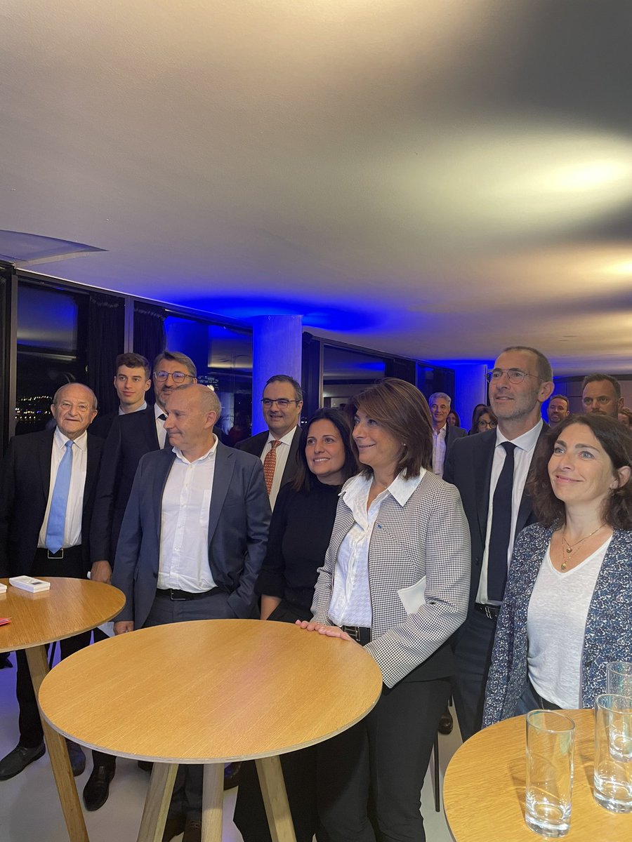 laprovence's tweet photo. 🗣️ @MartineVassal, Hervé Beccaria, Paul Colombani et @AmeliaRUNG sont réunis pour échanger ensemble autour de ce sujet 🚉
#HubMobilités #HubRSE #LeHub #Mobilité #Marseille #Transports #RSE https://t.co/nAqisTUFR5