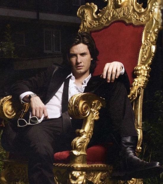 ⠀⠀ 𝗈𝗄𝖺𝗒 𝐞𝐯𝐞𝐫𝐲𝐨𝐧𝐞 𝗒𝗈𝗎𝗋 𝖺𝗍𝗍𝖾𝗇𝗍𝗂𝗈𝗇 𝗉͟𝗅͟𝖾͟𝖺͟𝗌͟𝖾
 ⠀⠀ ⠀⠀               𝐖͟𝐀͟𝐊͟𝐄͟ 𝐔͟𝐏 .ᐟ .ᐟ