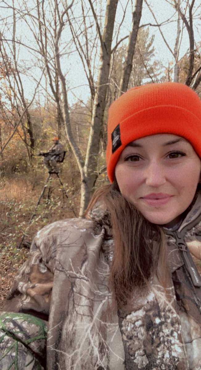 SummittMichelle's tweet photo. My husband @IN_deerhunter and I are in the stands this morning. It doesn’t look like I’m a good luck charm for bringing in the deer on this #Rutcation ☹️ https://t.co/BKN8WlBkAL