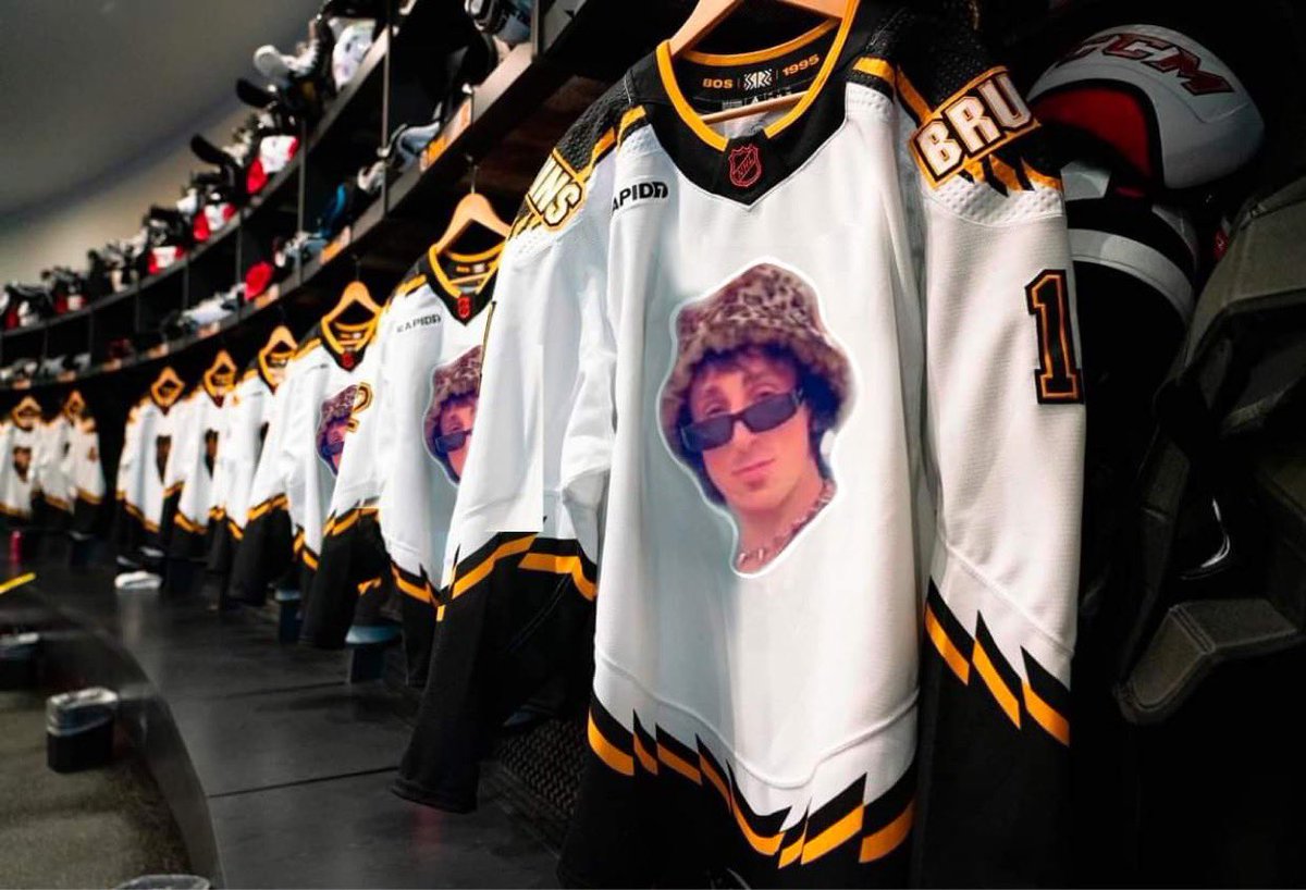 Boneman58's tweet photo. New Bruins jerseys! https://t.co/YtIwjKM9ug