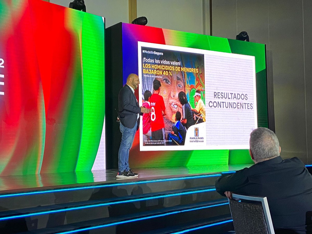 esumedellin's tweet photo. Seguimos en México🇲🇽 con nuestro gerente @emunozar participando en el #Elevate22 compartiendo nuestras experiencias poniendo al servicio de la seguridad de la #MedellínFuturo la mejor tecnología🤖. @Genetec @AlcaldiadeMed @QuinteroCalle https://t.co/mIQtPf2Ljx