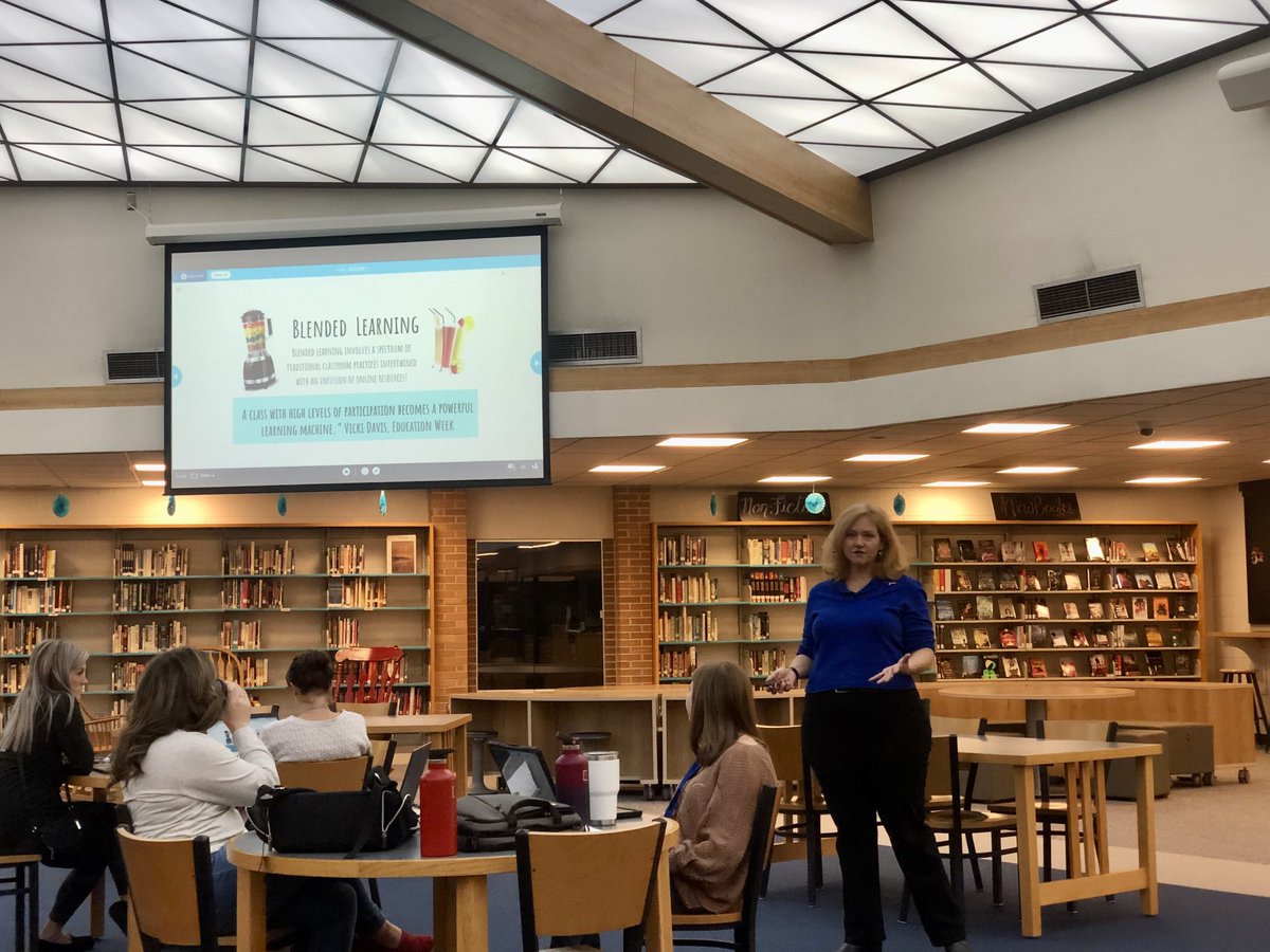 Blended learning with Canvas professional learning at Lamphere Schools.  #WeAreLamphere ⁦<a href="/PagePanthers/">John Page Middle School | The Lamphere Schools</a>⁩ ⁦<a href="/Canvas_by_Inst/">Canvas by Instructure</a>⁩