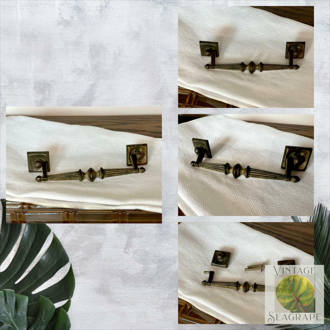 VSeagrape's tweet image. 🐕 Big deals! Drawer Pull, Vintage Brass Hardware Drawer Pull Handles, 5'' Center Hardware, Vintage Hardware, Vintage Drawer Pull, Metal Handle, Upcycle only at $18.0 on etsy.com/listing/133819… Hurry. #VintageKnobs #VintagePulls