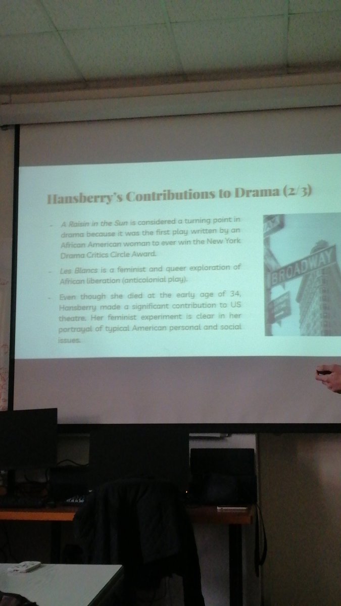 farida_h28's tweet photo. Enjoying Group3's presentation about Lauren Hansberry.
#Engl256BF22 https://t.co/NW3yk6QASE
